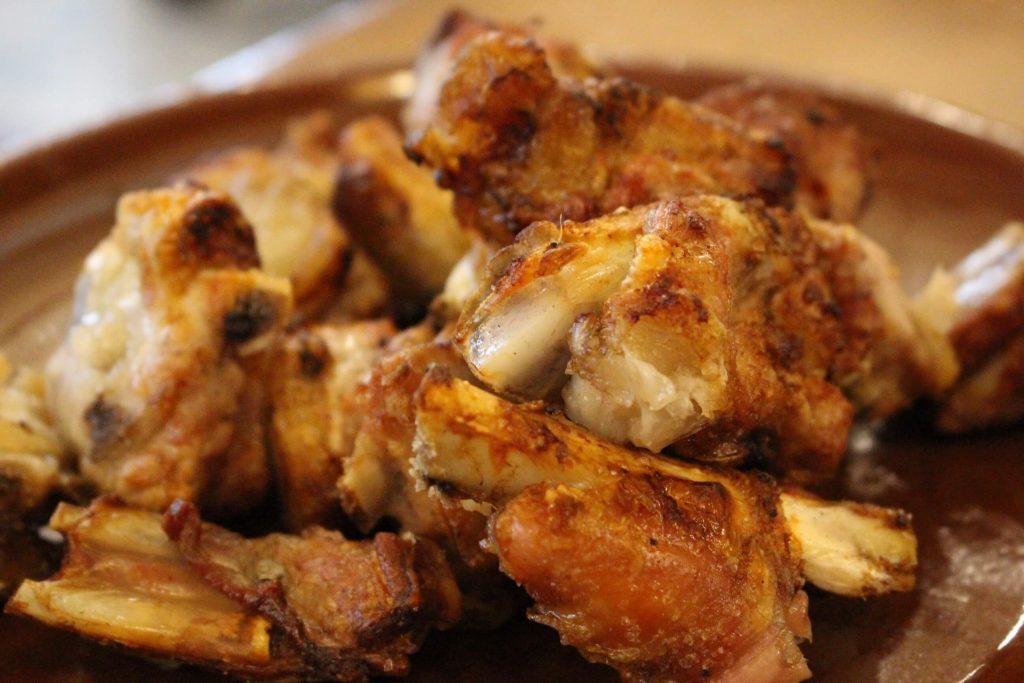 mejores pinchos de lechazo en mesón asador Carlos en Traspinedo Valladolid